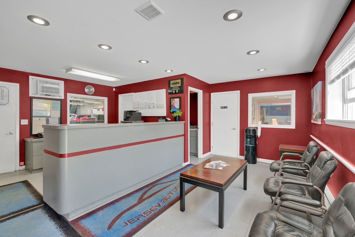 Customer lobby and front counter